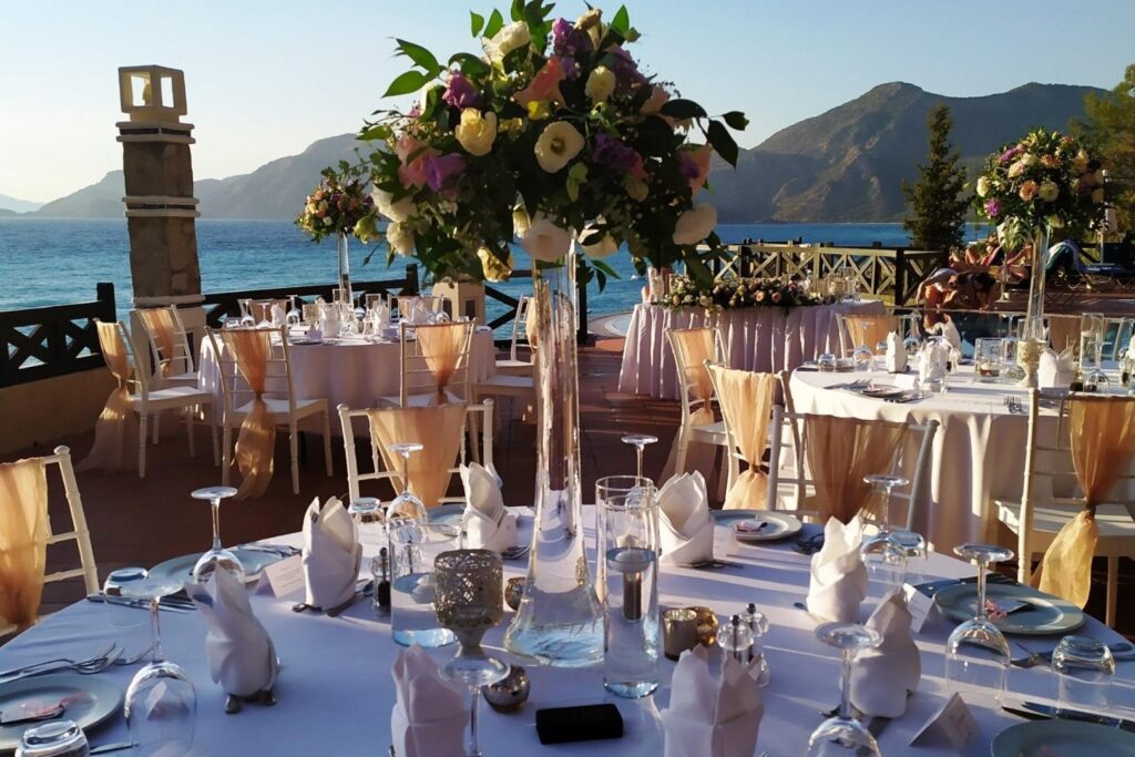 wedding-table-setting-lykia-resort-turkey